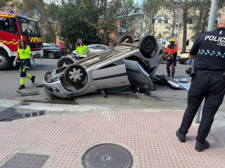 La Policía Local alerta sobre la prudencia al volante tras un nuevo vuelco en San Ignacio de Loyola