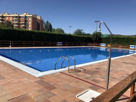 Los populares denuncian el perjuicio a familias y campamentos por el cierre de las piscinas