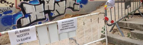 Casablanca exige a REBI que construya la rampa prometida y no reponga solo las escaleras