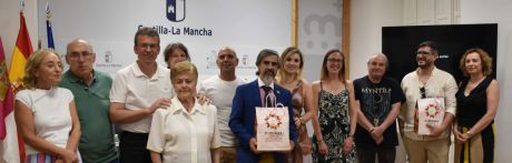 La artesanía conquense exhibe su excelencia en una exposición colectiva en la Sala Iberia