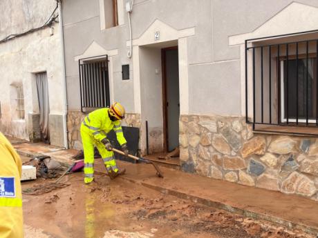 Desalojan a los vecinos de las casas de la zona baja de Buenache por una nueva riada