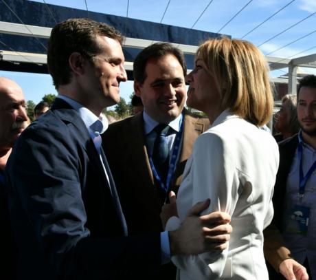 Casado valora que Cospedal ha "contribuido muchísimo" al PP y a España