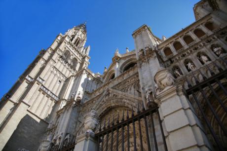 Milagros Tolón anuncia que el Gobierno de España incluirá en 2021 la Catedral Primada en el Plan Nacional de Catedrales