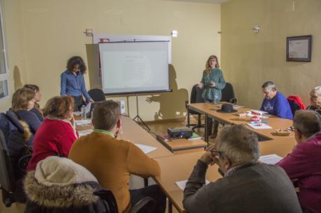 El Fórum de la Discapacidad realiza un taller de higiene bucodental