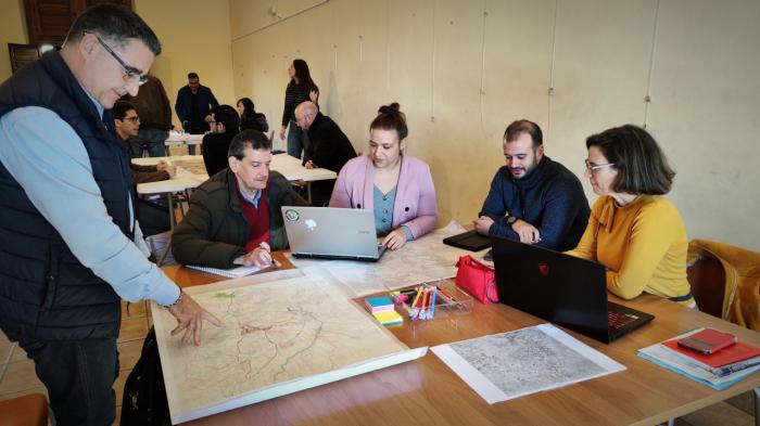 Estudiantes de la UCLM ofrecen soluciones urbanísticas y de dinamización a pequeños núcleos de población de la región