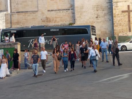 Aumento del 35% en el número de viajeros y del 40% en pernoctaciones en Cuenca durante mayo