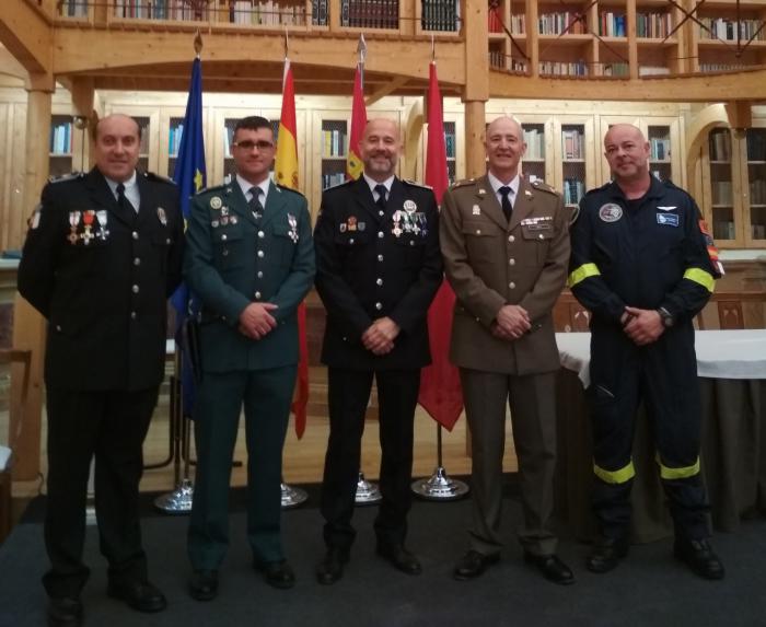 Reconocimiento de la Policía Local de Cuenca al enfermero Francisco José Cano Muñoz