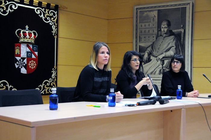 El factor económico centra el foro de reflexión en el campus con motivo del Día Internacional de la Eliminación de la Violencia contra la Mujer