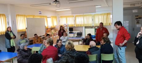 Cruz Roja impulsa la participación social de las personas mayores a través de encuentros con jóvenes en Iniesta