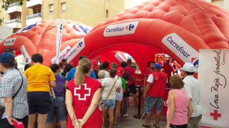 Carrefour dona a Cruz Roja más de 3.700 euros a favor de la infancia en riesgo de exclusión de la provincia