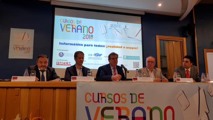 La educación preuniversitaria en Informática centra su debate en un Curso de Verano de la UCLM