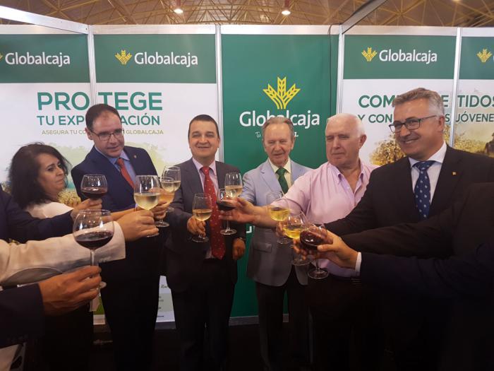 Globalcaja apoya la proyección del Ajo Morado de Las Pedroñeras