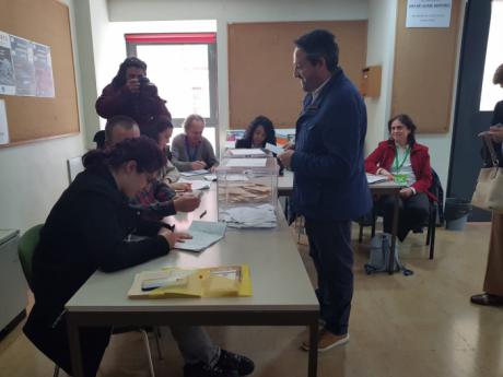 José Luis Muñoz: “Hoy salimos a votar con la ilusión intacta y con la responsabilidad que supone elegir el futuro de este país”