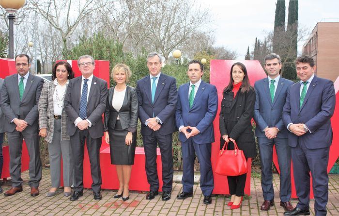 Eurocaja Rural asiste al XXV Aniversario de la Agrupación Universitaria de Talavera de la Reina