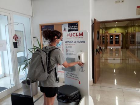 Las bibliotecas de la UCLM comienzan a abrir sus instalaciones a los usuarios de forma escalonada