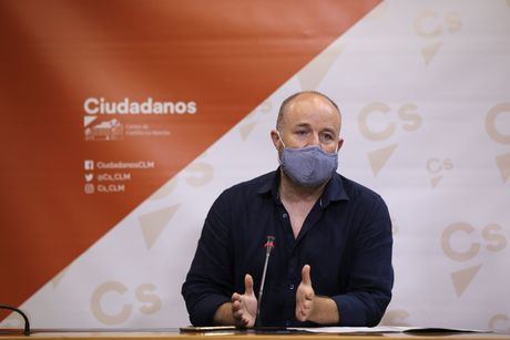 Ruiz (Cs) estalla contra la gestión de los temporeros en la región: “es una patraña que algunos políticos nos digan que no lo vieron venir”