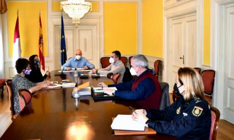 La Subdelegación del Gobierno en Cuenca acoge la reunión de evaluación del Plan Director de Centros Educativos