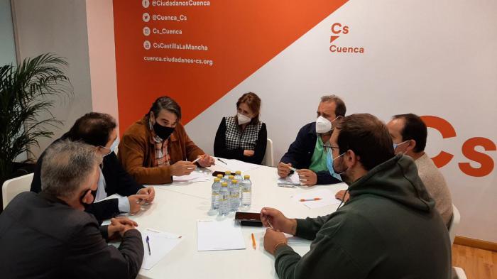 Plataformas y Asociaciones en Defensa del Ferrocarril de Cuenca piden ayuda a Ciudadanos tras las “decepcionantes promesas vacías de PP y PSOE”