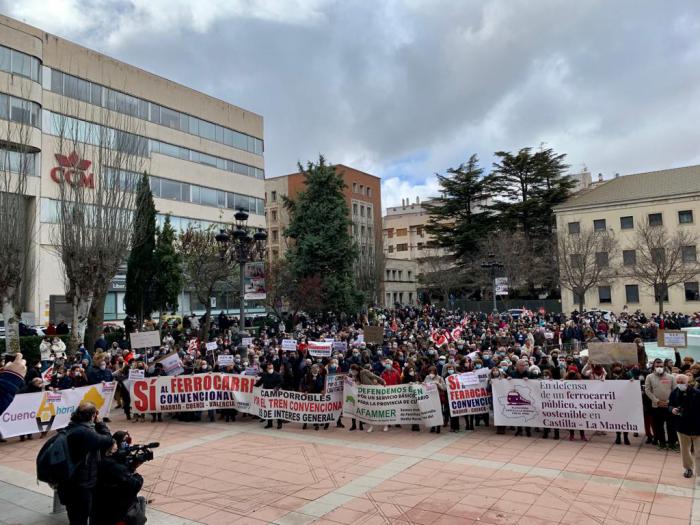 Manifestación del 19 de diciembre de 2021 en defensa del tren convencional