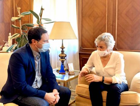 Primer encuentro institucional entre la subdelegada del Gobierno en Cuenca y el presidente de la Diputación