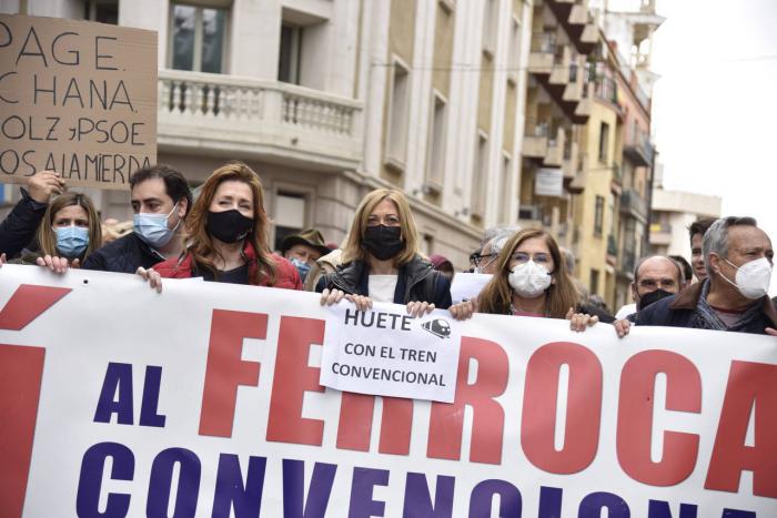 Picazo exige una solución 'justa e inmediata' para los viajeros AVE de Albacete y Cuenca ante el cierre de Atocha