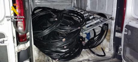 Detenidas tres personas en Hinojosa por robo de cable del tendido telefo&#769;nico