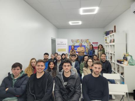 Estudiantes de la UCLM inician el plan de internacionalización para la empresa Xocolalla
