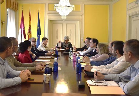 La subdelegada del Gobierno en Cuenca destaca la mejora en la coordinación y la reducción de plazos administrativos en la provincia
