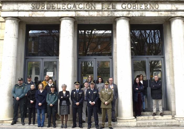 Minuto de silencio en Cuenca en repulsa por el último asesinato machista en Tarragona