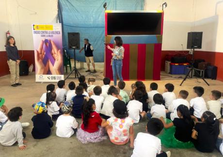 ‘Títeres en Igualdad’ llega a Las Pedroñeras y Castillo de Garcimuñoz para fomentar la igualdad desde la infancia