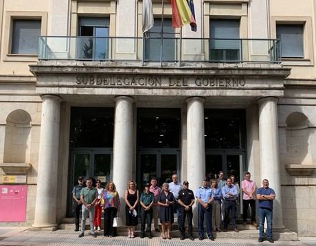 Minuto de silencio en Cuenca en repulsa por el asesinato machista de Rosalía en Granada