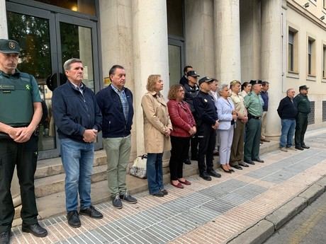 Minuto de silencio en Cuenca en memoria de Katherine Yuliet, asesinada por violencia de género en Sevilla