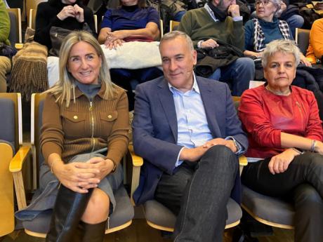 Xabier Fortes insta a cuidar la democracia en un acto con lleno absoluto en Cuenca