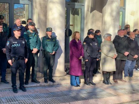Minuto de silencio en Cuenca por los últimos asesinatos machistas en Castellón y Madrid