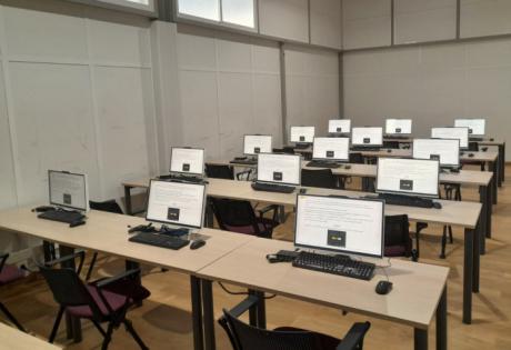 La DGT mejora accesibilidad y agilidad con exámenes informatizados en Cuenca