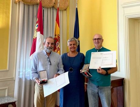Miguel Ángel del Olmo y Jesús Sintes reciben la Medalla al Mérito de la Protección Civil