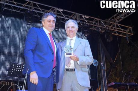 Pedro Mombiedro agradece el Premio Ciudad de Cuenca a la organización de los actos conmemorativos del XX Aniversario