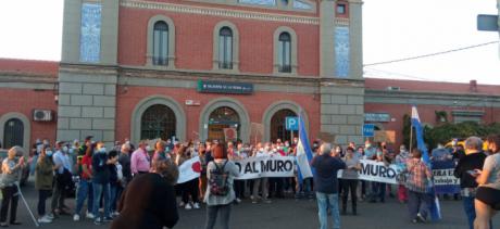 Más de 200 personas se concentran en Toledo y Talavera para reivindicar inversiones en el ferrocarril convencional