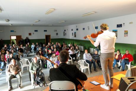 Escuela rural, periodismo de vanguardia, folk y jazz se entrelazan en la Serranía de Cuenca