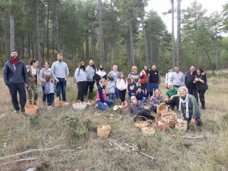 La asociación de Vecinos de Casablanca disfrutó de una Ruta guiada Micológica