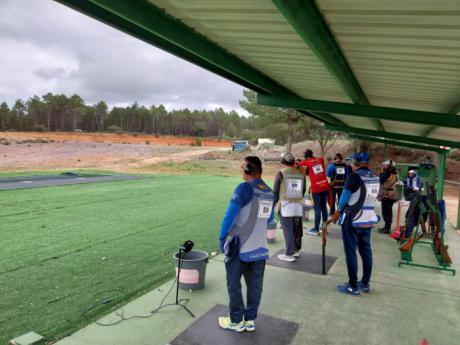 Gregorio Fuentes gana el Campeonato Nacional por categorías de Tiro al Plato ADTP celebrado en Cuenca con presencia conquense en el podio