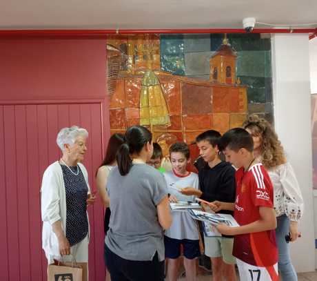Estudiantes del IES Fernando Zóbel colaboran con Manos Unidas a través de un proyecto educativo sobre fósiles 