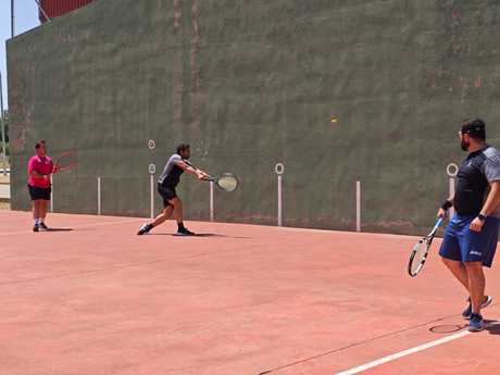 Samuel Carrasco y Diego López se imponen en la prueba inaugural del XVII Circuito de Frontenis Diputación de Cuenca en Casas de Haro
