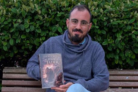 El artista vinculado a Villalba del Rey Alberto Alcocer Falcón lanza su segunda novela fantástica