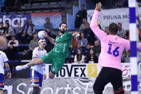 El Granollers se lleva el duelo por la segunda posición ante el Cuenca (27-24)