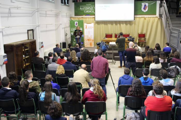 La Asociación de la Prensa de Cuenca involucra a los alumnos del IES Alfonso VIII en el conocimiento de la profesión periodística