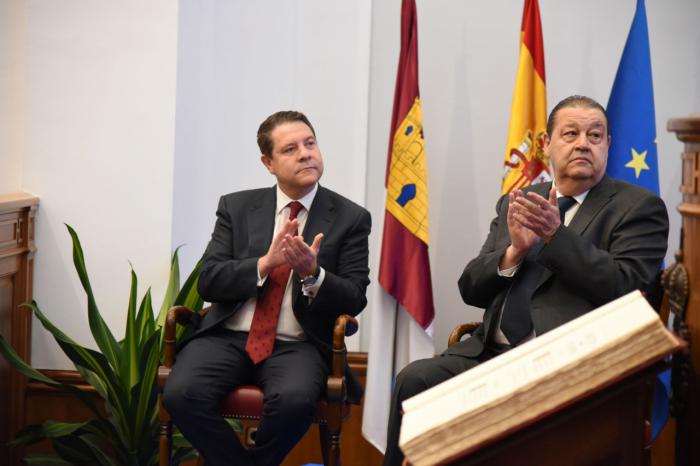 El presidente García-Page defiende una reforma constitucional que ahonde en un blindaje “más real” de los derechos sociales