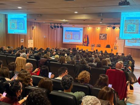 Más de 300 profesionales participan en Cuenca en una jornada sobre protección de menores