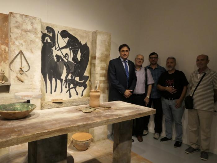 Inaugurada la exposición “Moldeados en Tierra”, muestra que homenaje a Pedro Mercedes y a la alfarería conquense