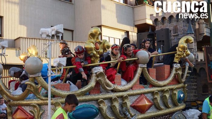 El desfile de carrozas ocasionará restricciones de tráfico en las calles del recorrido